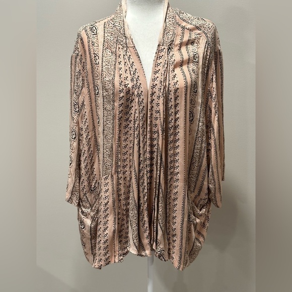 Ecoté Women’s Pink Cover Up Size Large - Picture 1 of 7